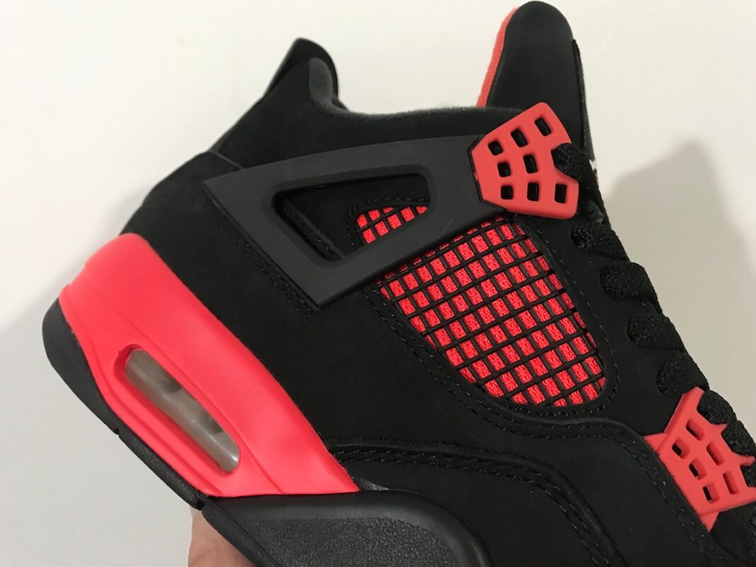 Air Jordan 4 