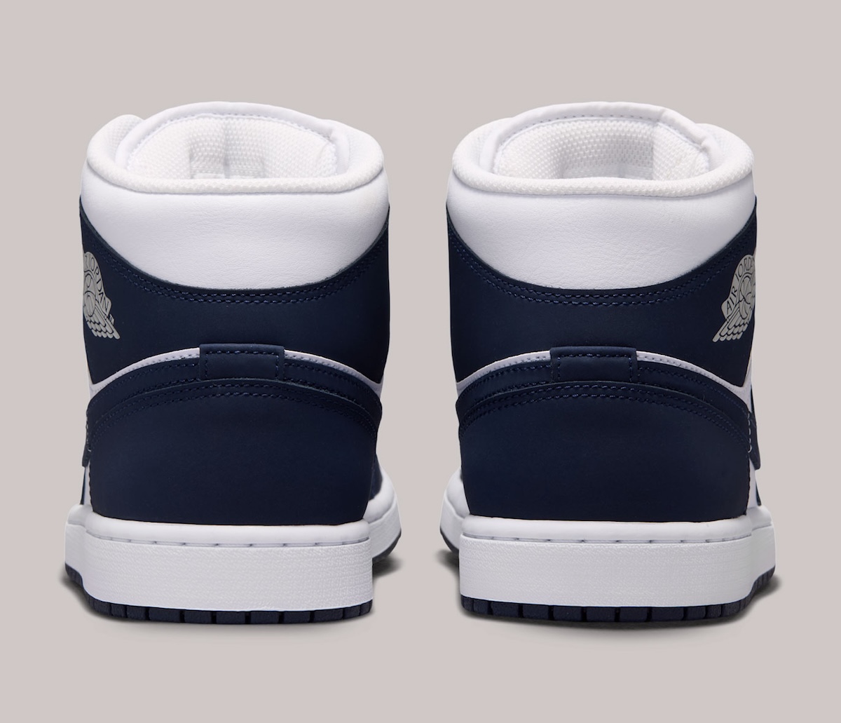 Air Jordan 1 Mid Gets A New “Obsidian” Colorway