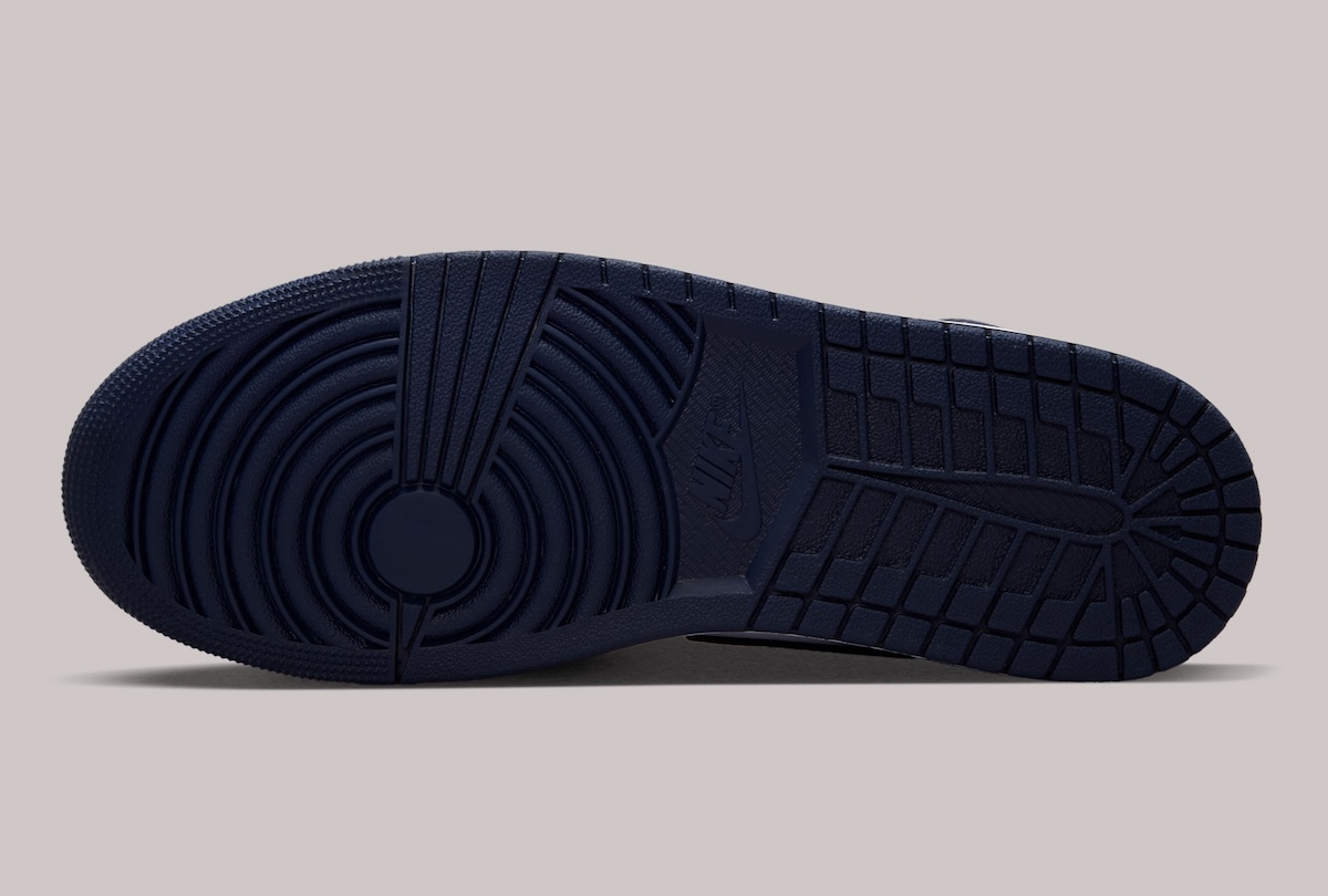 Air Jordan 1 Mid Gets A New “Obsidian” Colorway